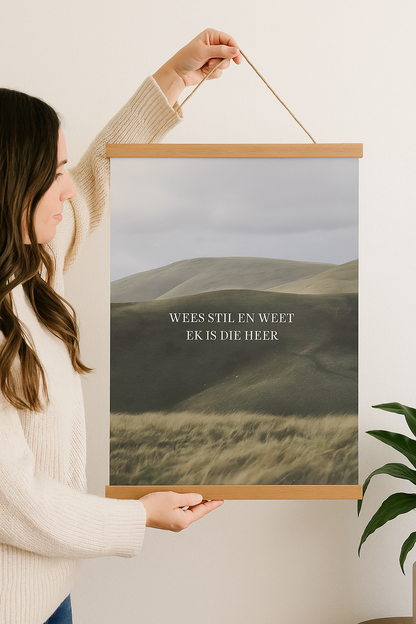 Wees Sil En Weet Hanging Banner Print