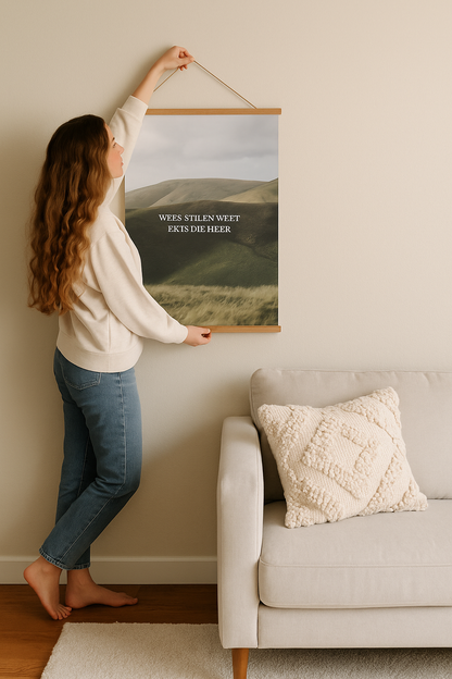 Wees Sil En Weet Hanging Banner Print