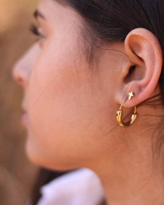 18k Gold Tiny Cross Flatback Studs