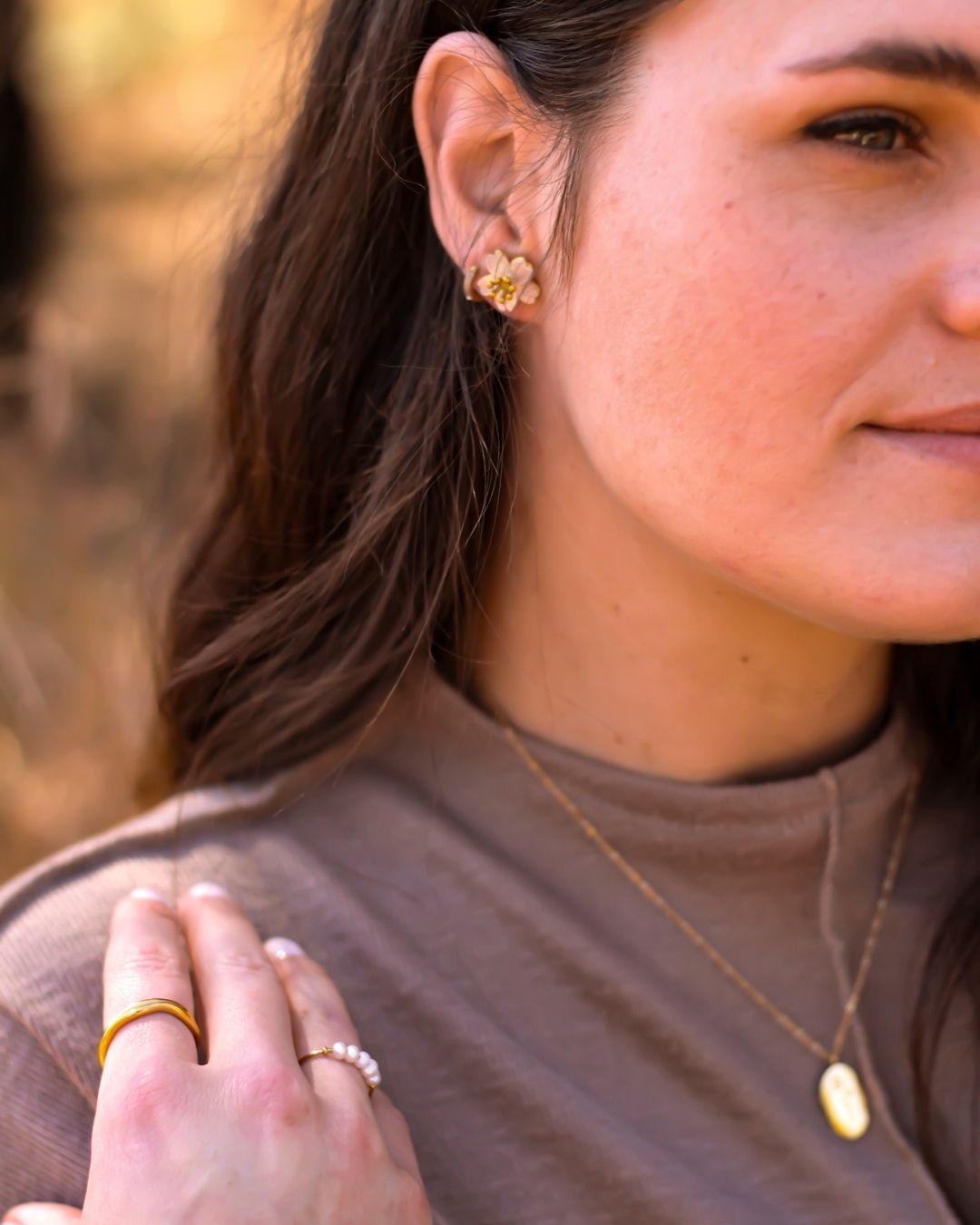 18k Gold Shell Sakura Flower Studs